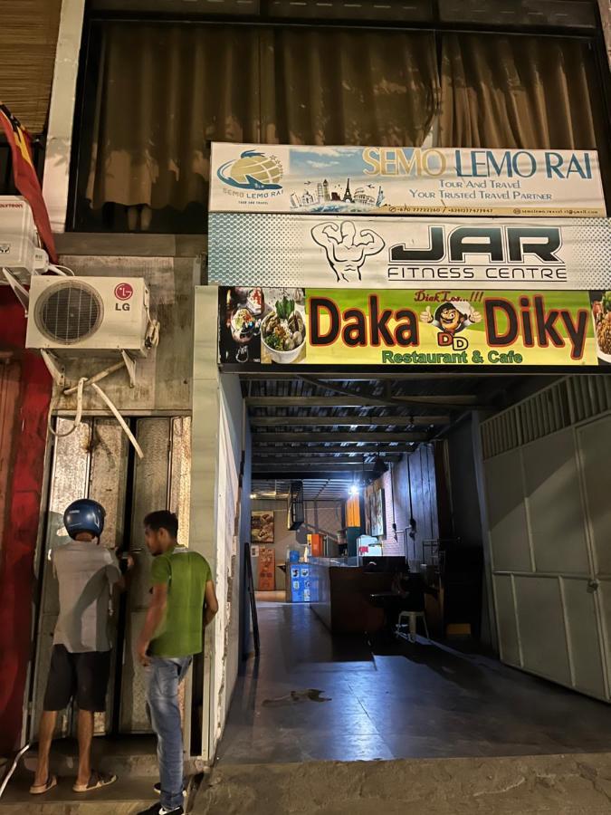 Nova Jar Vandrarhem Dili Exteriör bild